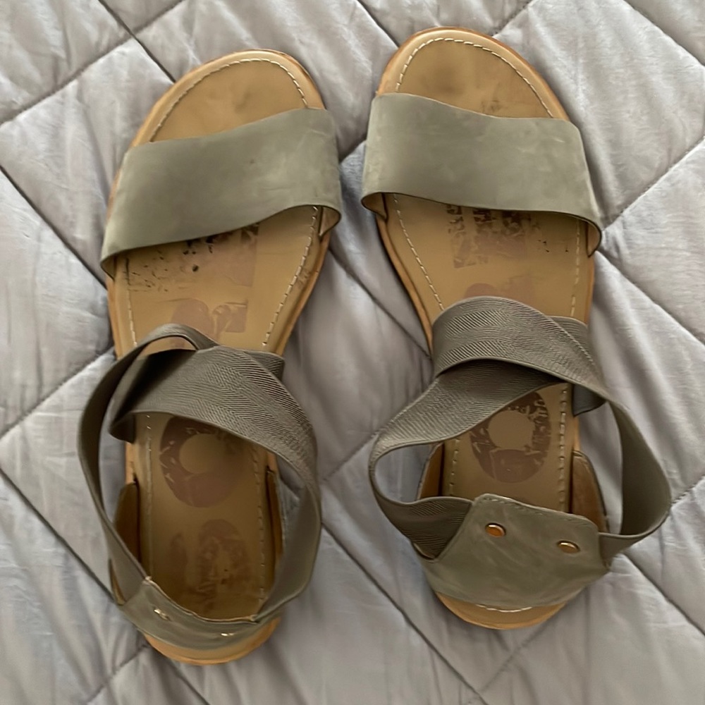 Sorel Ella sandal size 10